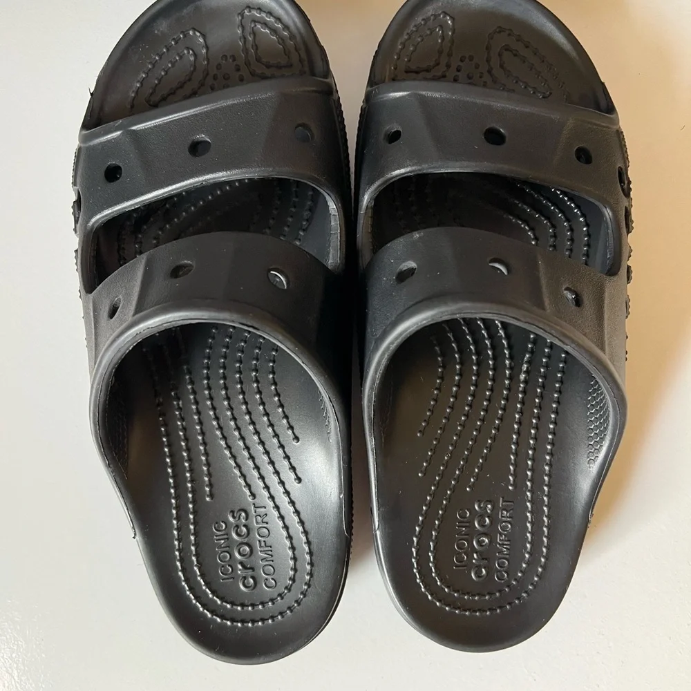 CROCS Black Textured Slide Sandals